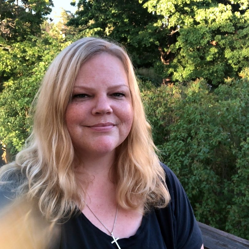 Lättyoghurt, -kvarg & -cottage cheese* Cottage cheese 0,4% Cottage cheese 0,2 % Fil, lättfil 0,5% Fil, lättfil 0,5%, laktosfri Grekisk yoghurt 0% Kefir, naturell 0,4% Kvarg naturell 0,2%, laktosfri Kvarg naturell 0,1 %, laktosfri Kvarg naturell 0,1% Kvarg naturell 0,2% Skyr, naturell 0,5% Sojayoghurt, naturell 2,3% Turkisk yoghurt 0% Yoghurt naturell 0,5% haggenkyrkan-oxelosund-johanna-arogen-3